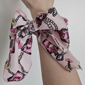 Ma*rs Gyaru Perfume Print Scrunchie Bracelet With Bow
